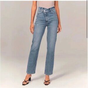 Abercrombie & Fitch The '90s Straight Ultra High Rise Asymmetrical Jeans Size 27
